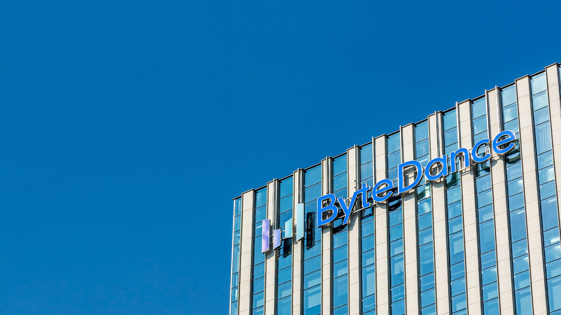 ByteDance , başta TikTok olmak üzere yeni video paylaşım sosyal ağ uygulamaları geliştiren Çinli teknoloji şirketidir.