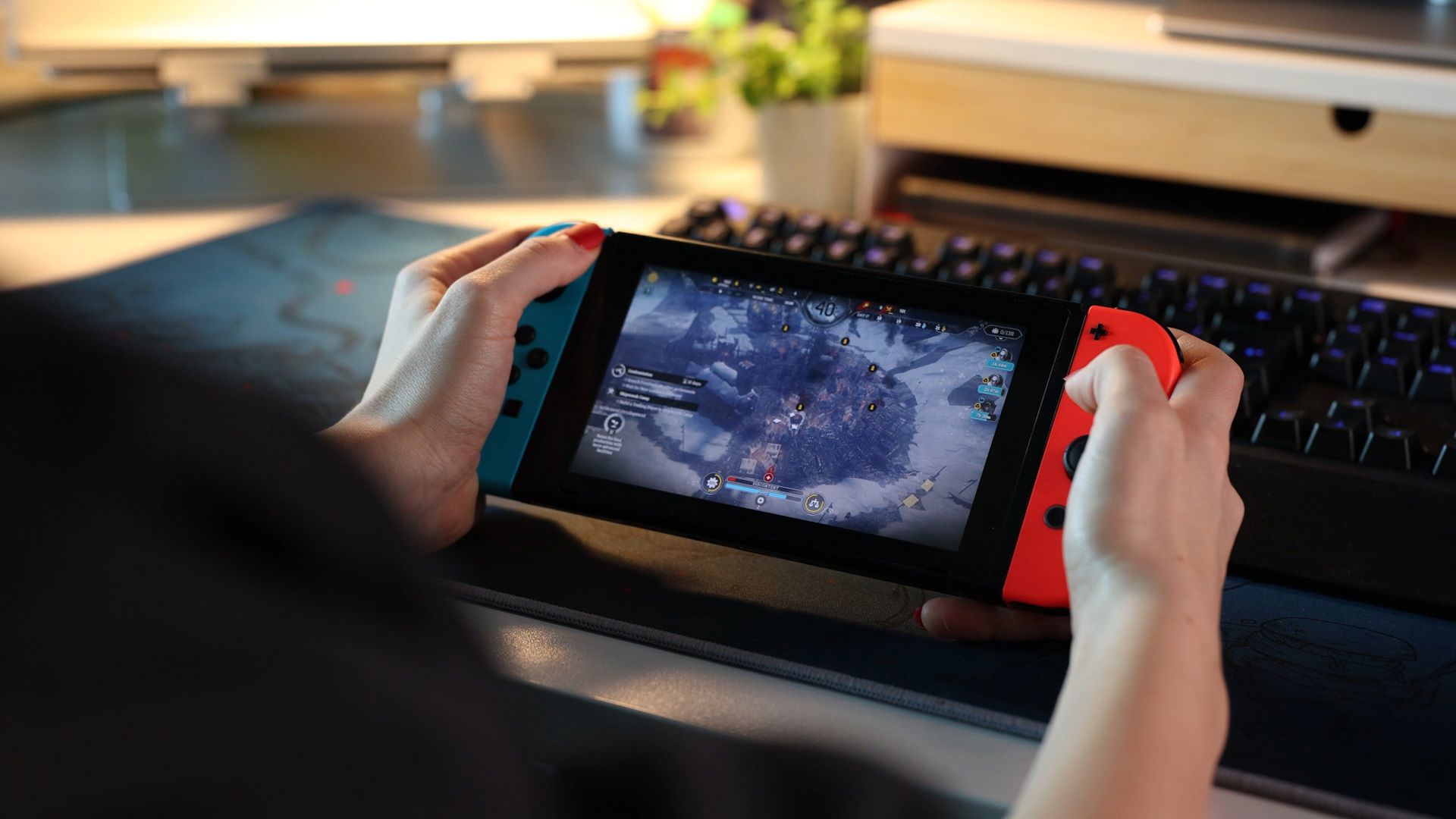 Orijinal Frostpunk Nintendo Switch'e gelirken, seri Rocketship Entertainment iş birliğiyle çizgi roman formatında da hayat bulacak.