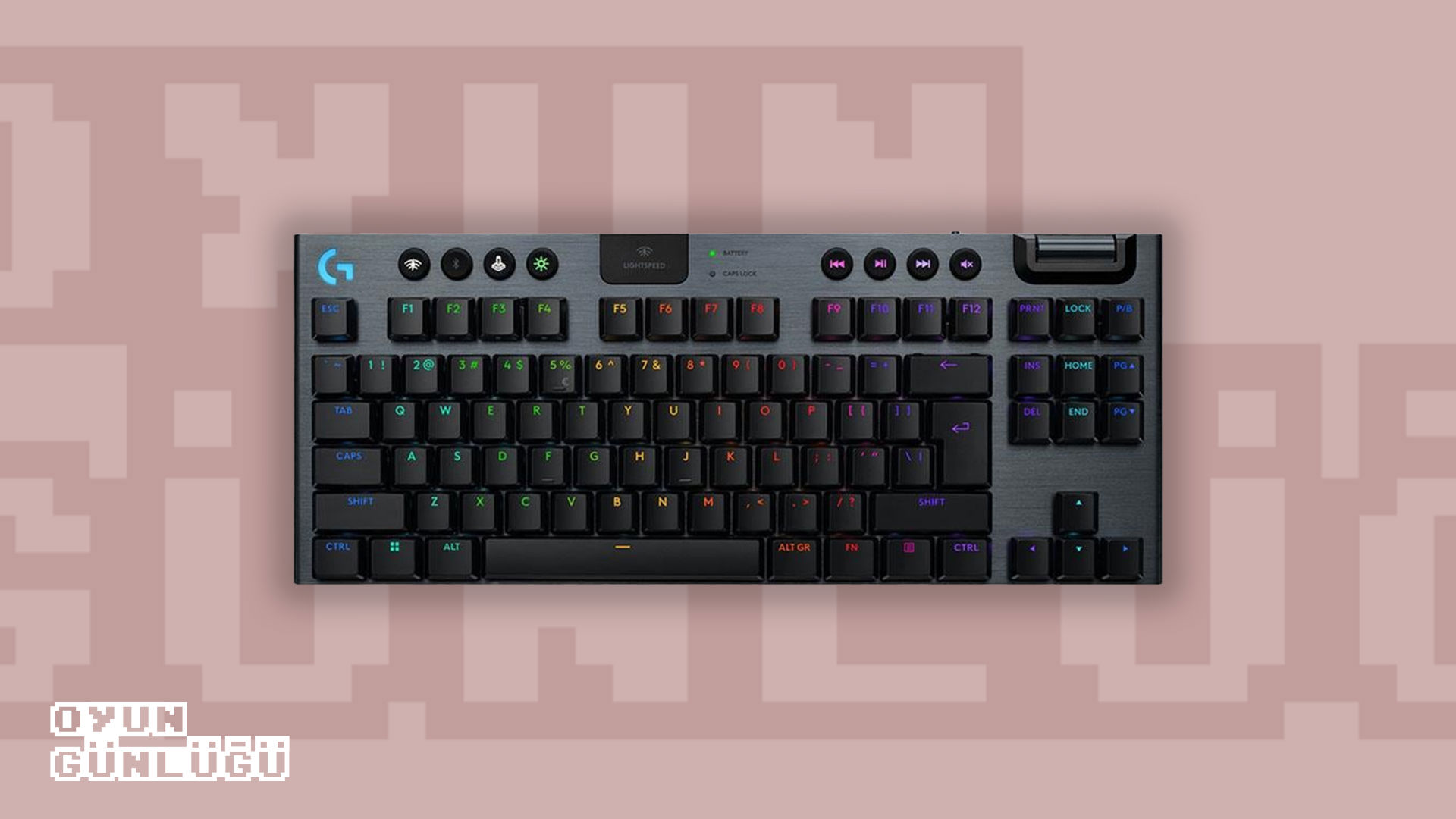 Logitech G915 X Lightspeed TKL, kutusundan açtığım anda beni büyüleyen bir tasarıma sahipti.